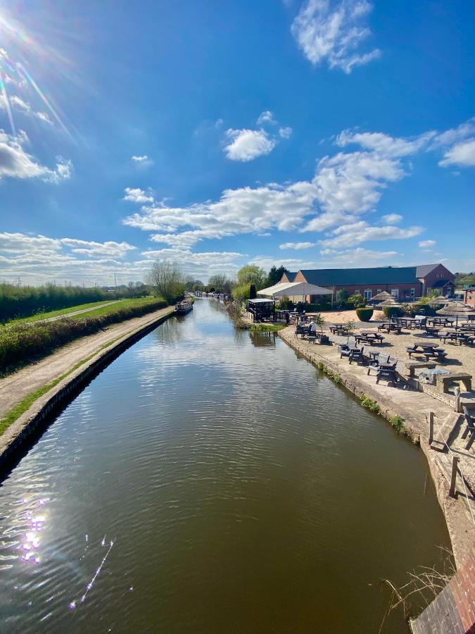 Готель The Granary Willington  Екстер'єр фото
